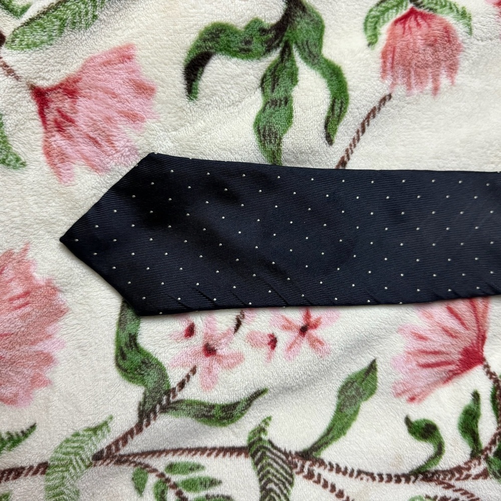 Elegant Navy Polka Dot Tie